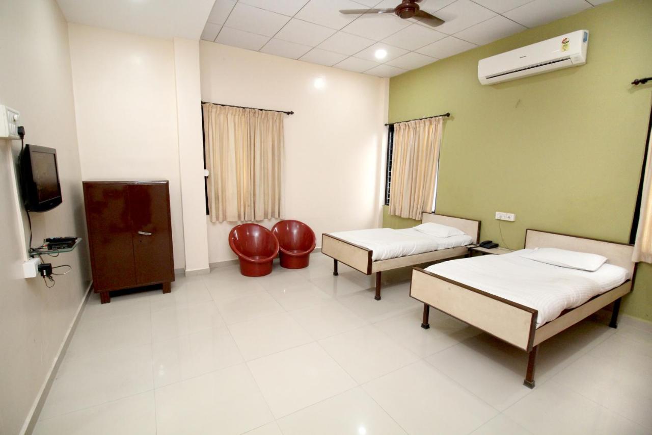 Hotel Gomatgiri Aurangabad  Luaran gambar